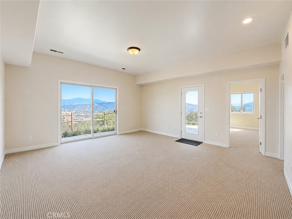 25250 Deertrail Property Photo 39