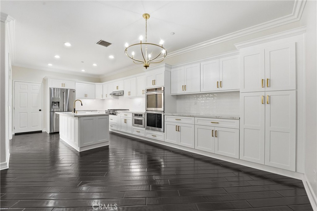 5 Azara Property Photo 11