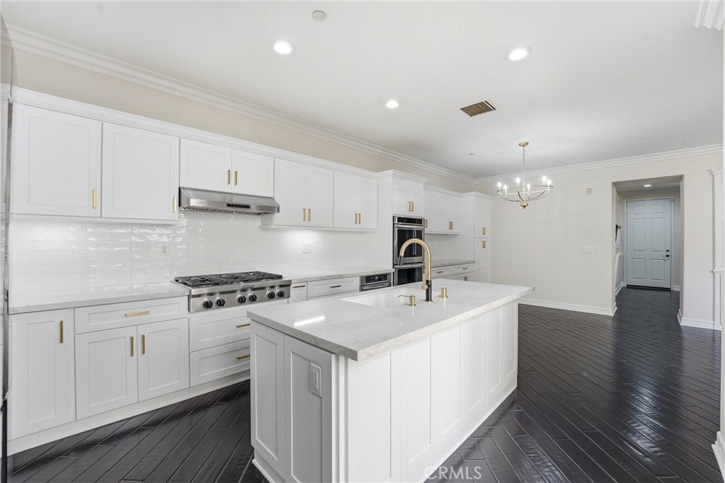 5 Azara Property Photo 14