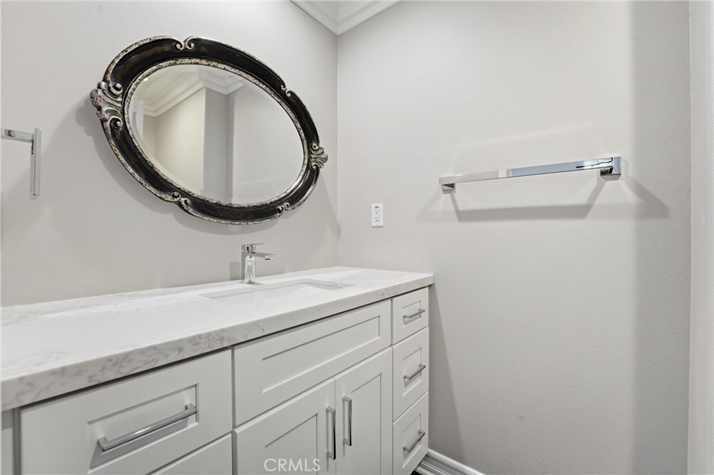 5 Azara Property Photo 15