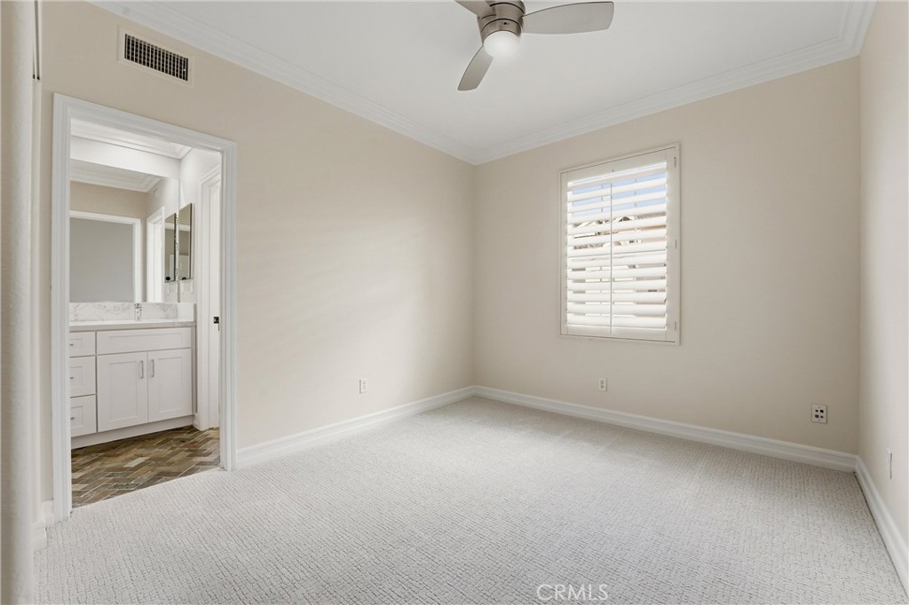 5 Azara Property Photo 17