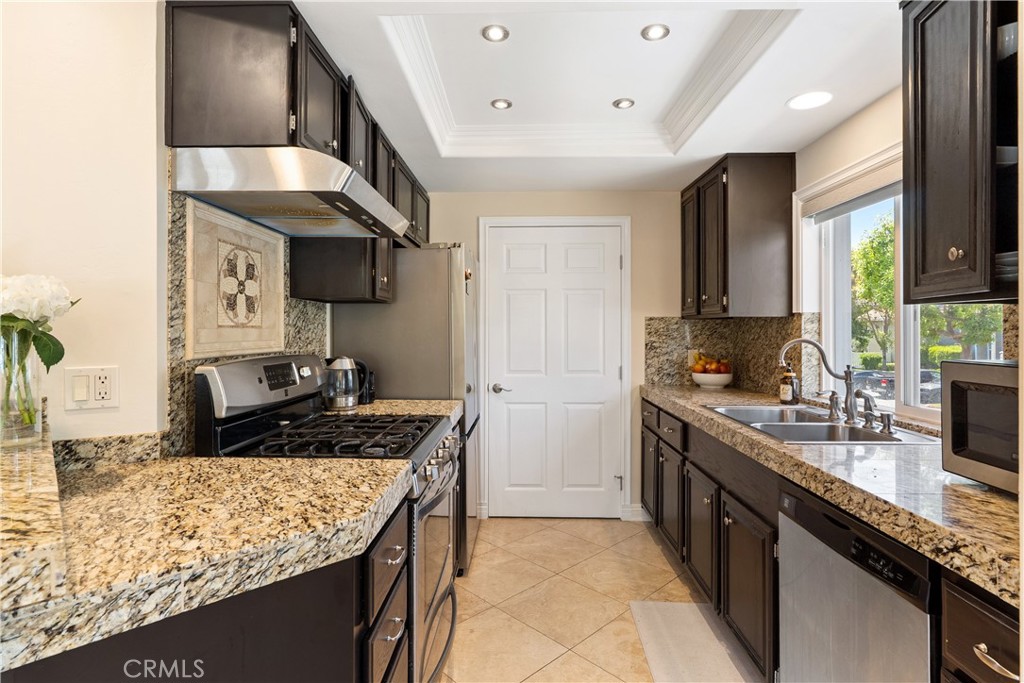 18 Laurel Property Photo 6