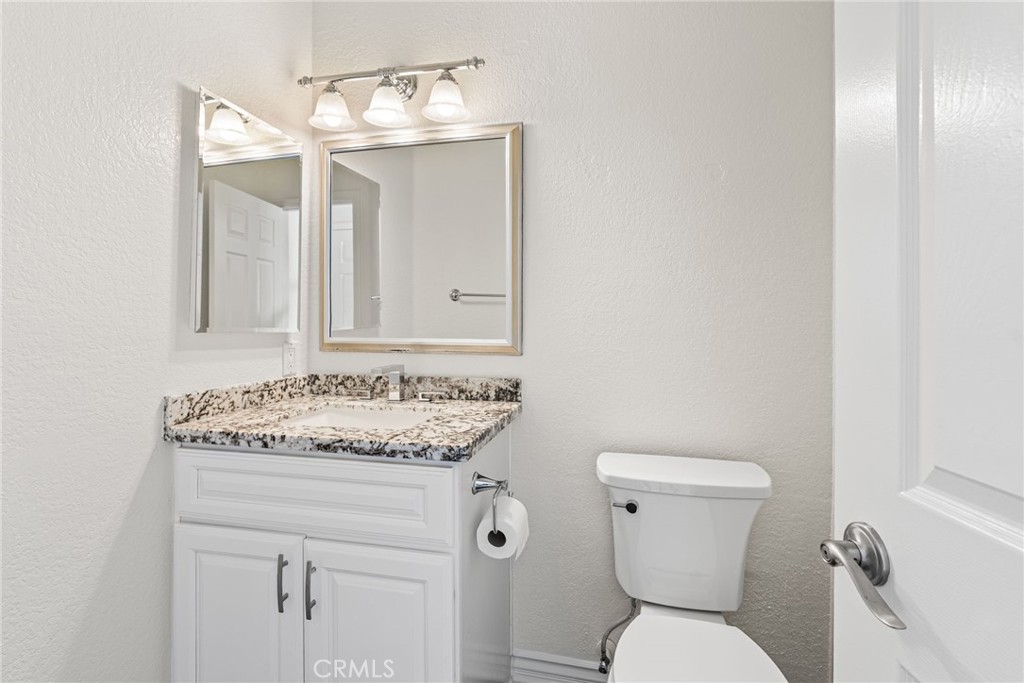 24304 Val Verde Court Property Photo 11