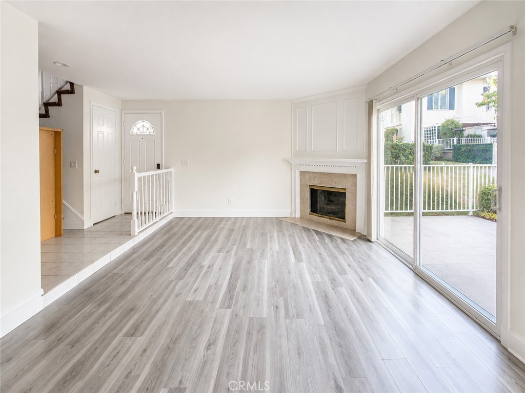 24364 Hilton Way Property Photo 3