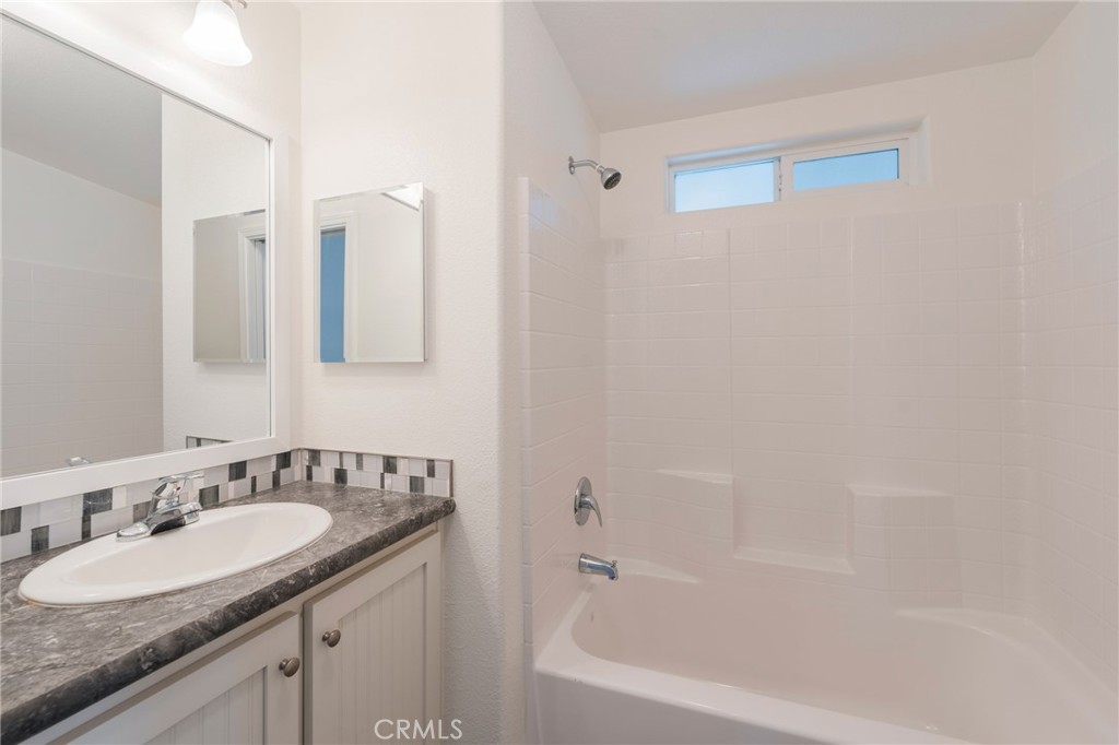 21851 Newland Street 214 Property Photo 11