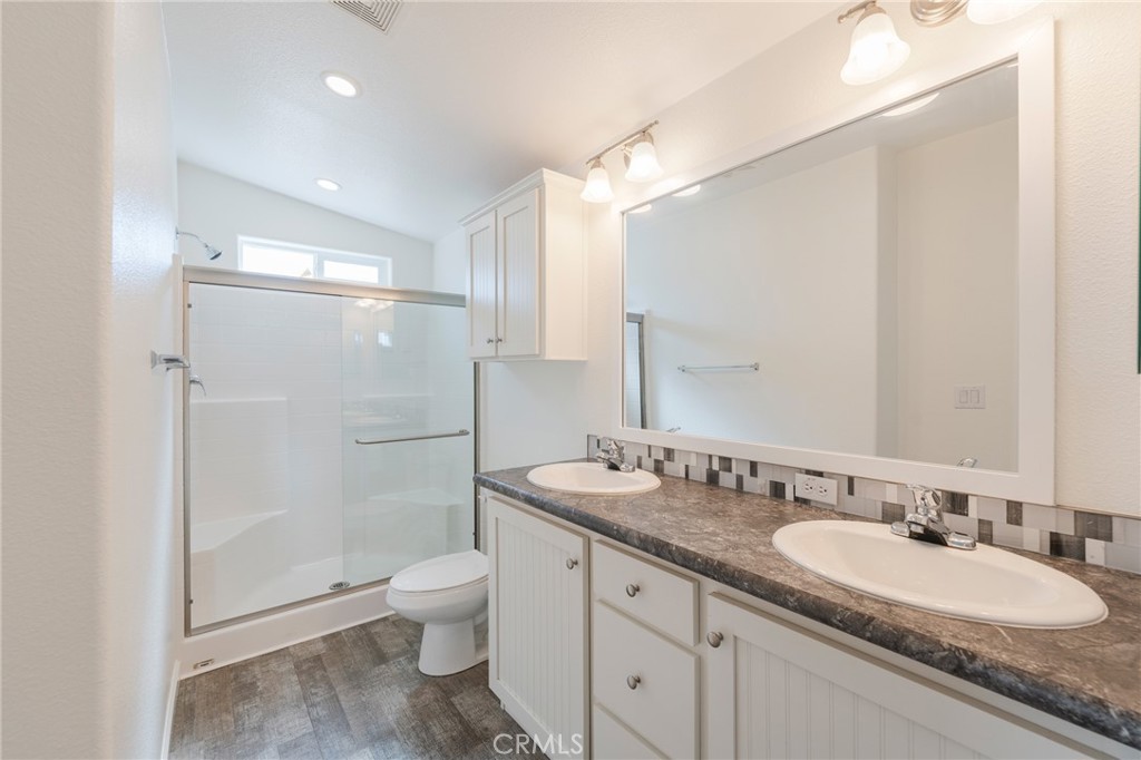 21851 Newland Street 214 Property Photo 16