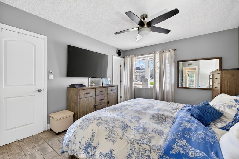 6082 Medford Property Photo 8