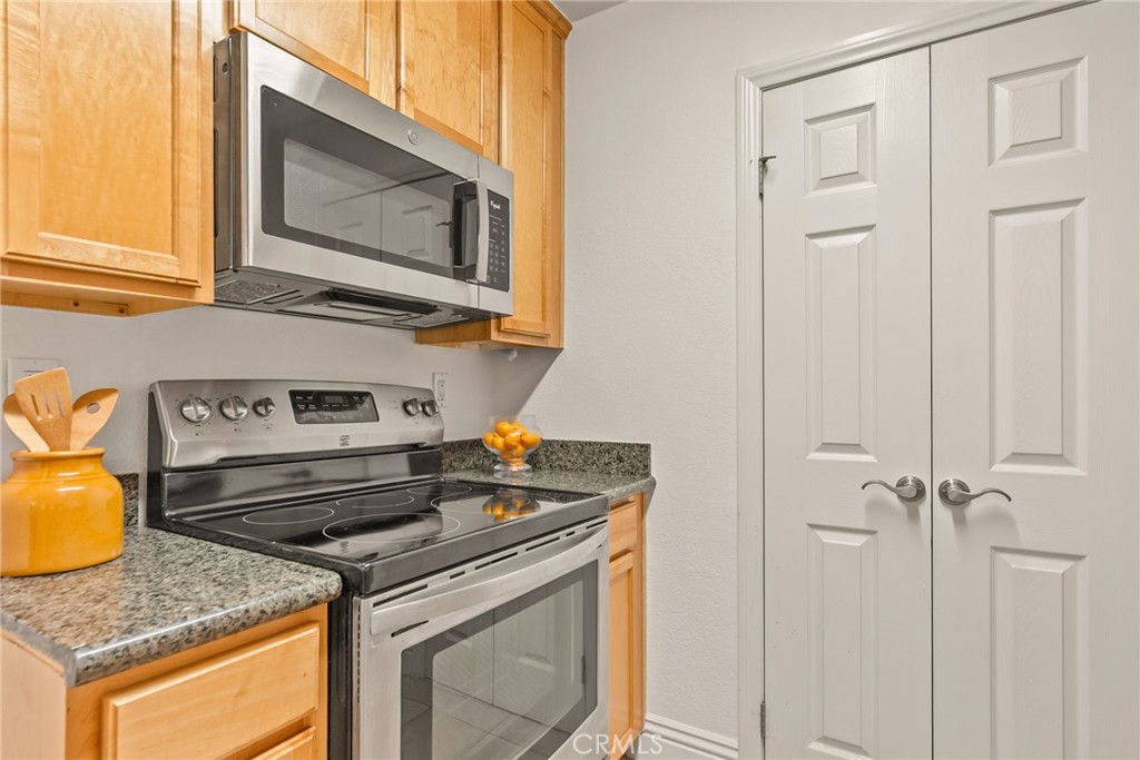 2550 San Gabriel Way 202 Property Photo 9