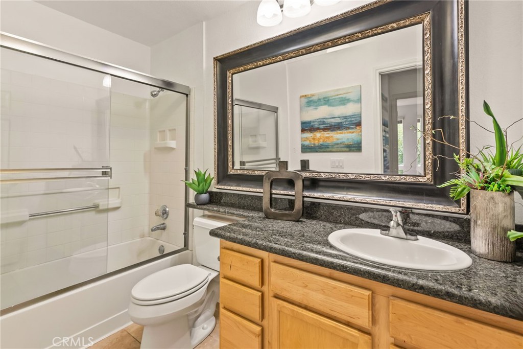 2550 San Gabriel Way 202 Property Photo 13