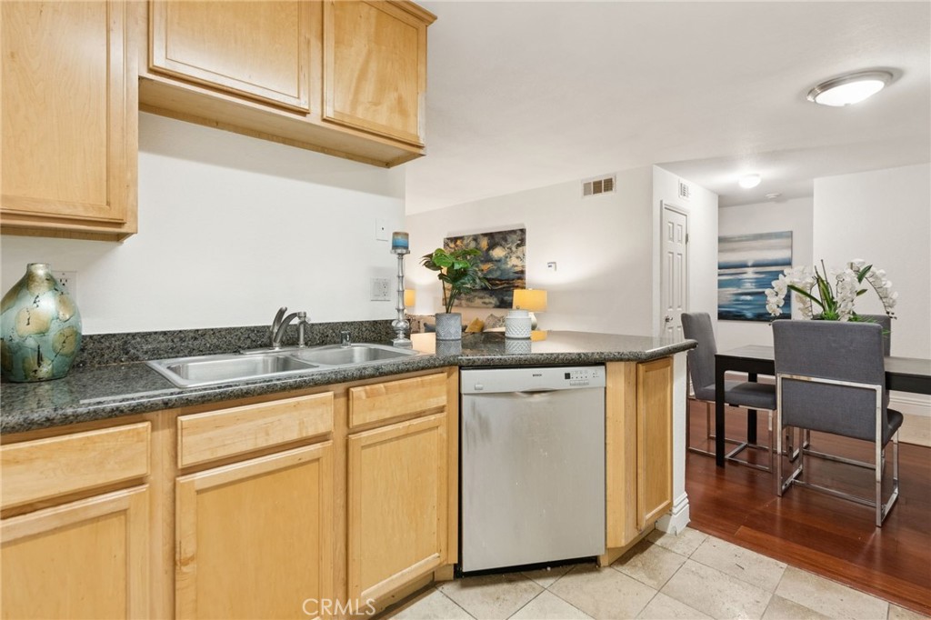 2550 San Gabriel Way 202 Property Photo 30