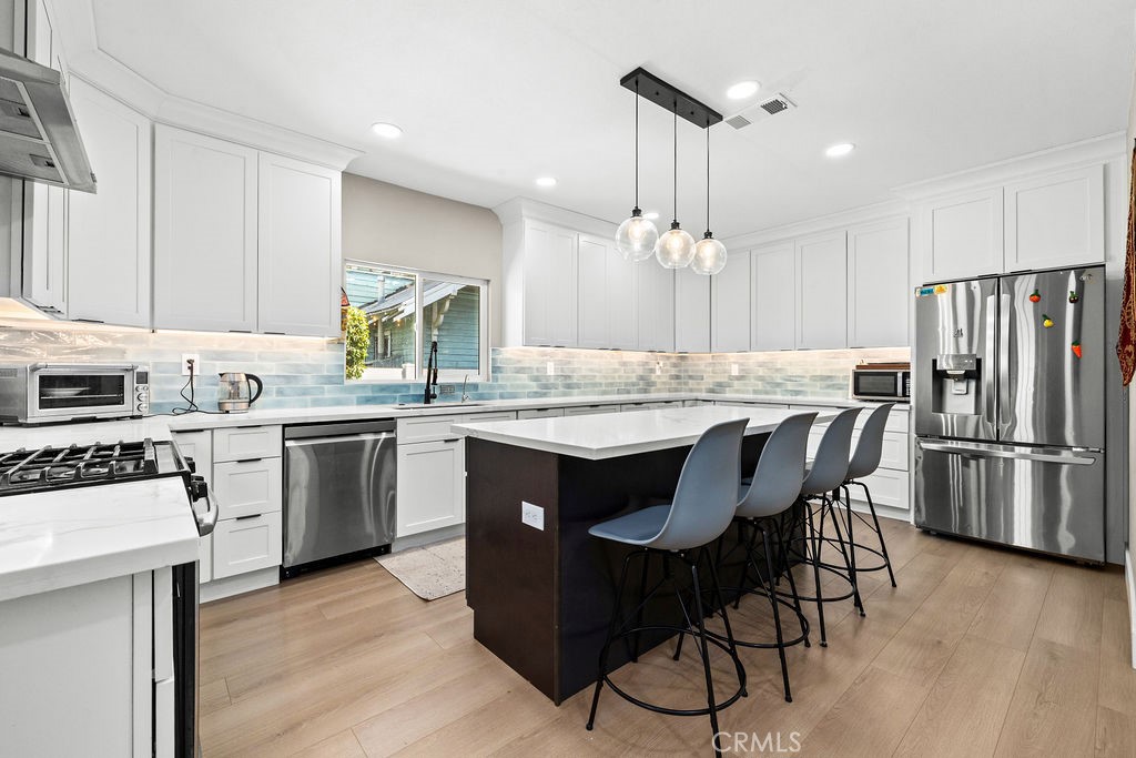1347 Atlantic Property Photo 5