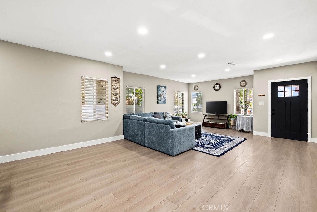 1347 Atlantic Property Photo 12