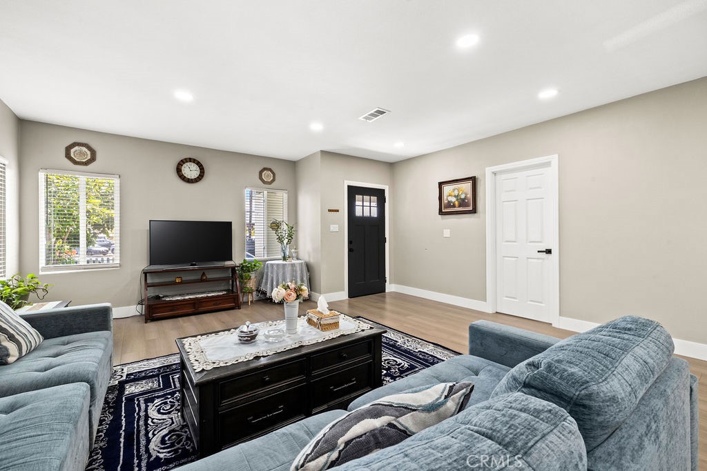 1347 Atlantic Property Photo 15