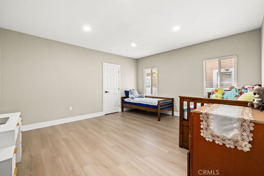 1347 Atlantic Property Photo 20