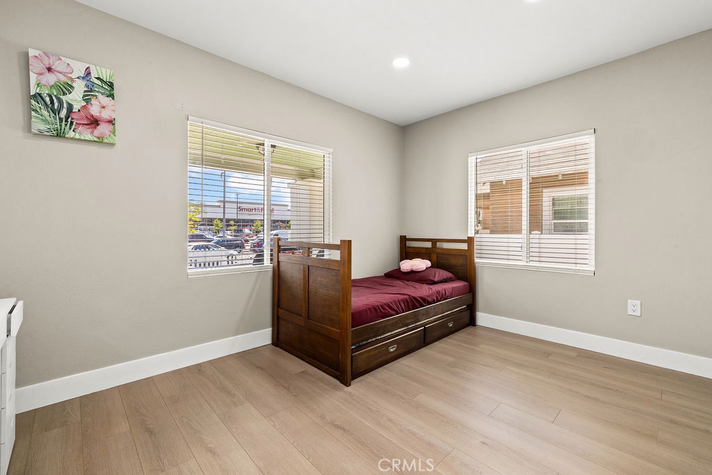 1347 Atlantic Property Photo 22