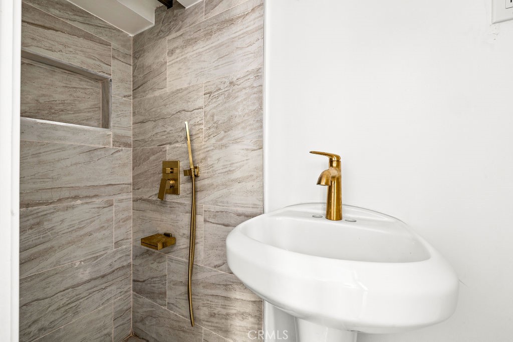 1347 Atlantic Property Photo 29