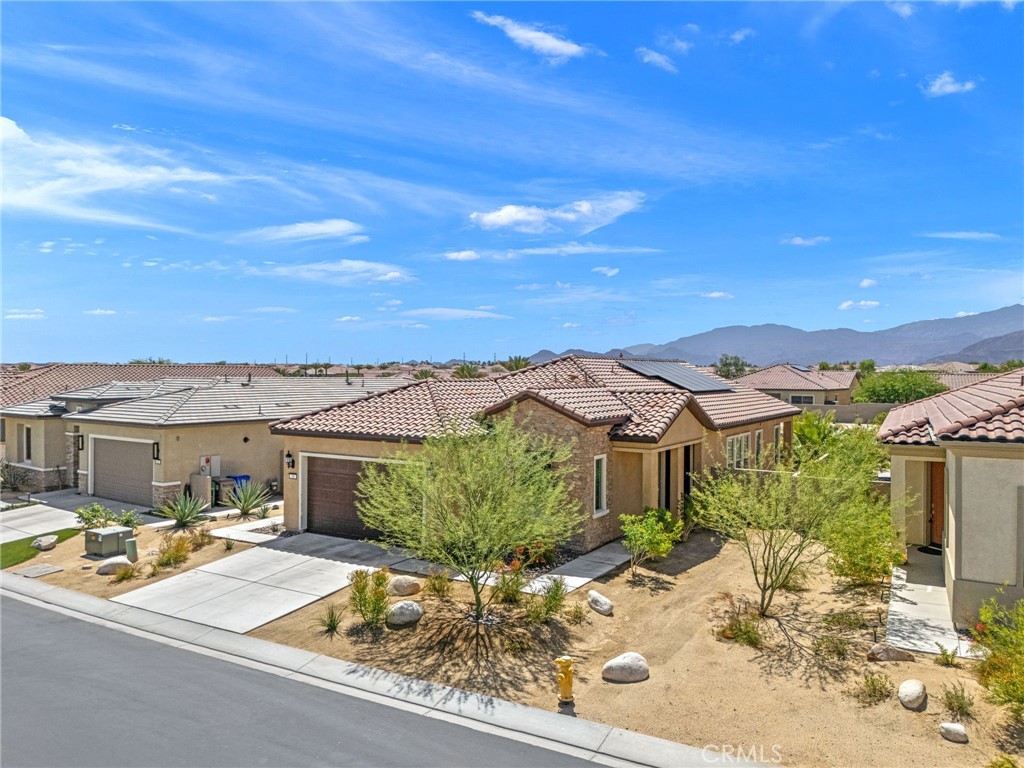 98 Zinfandel Property Photo 2