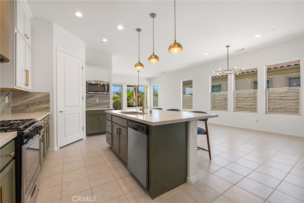 98 Zinfandel Property Photo 13