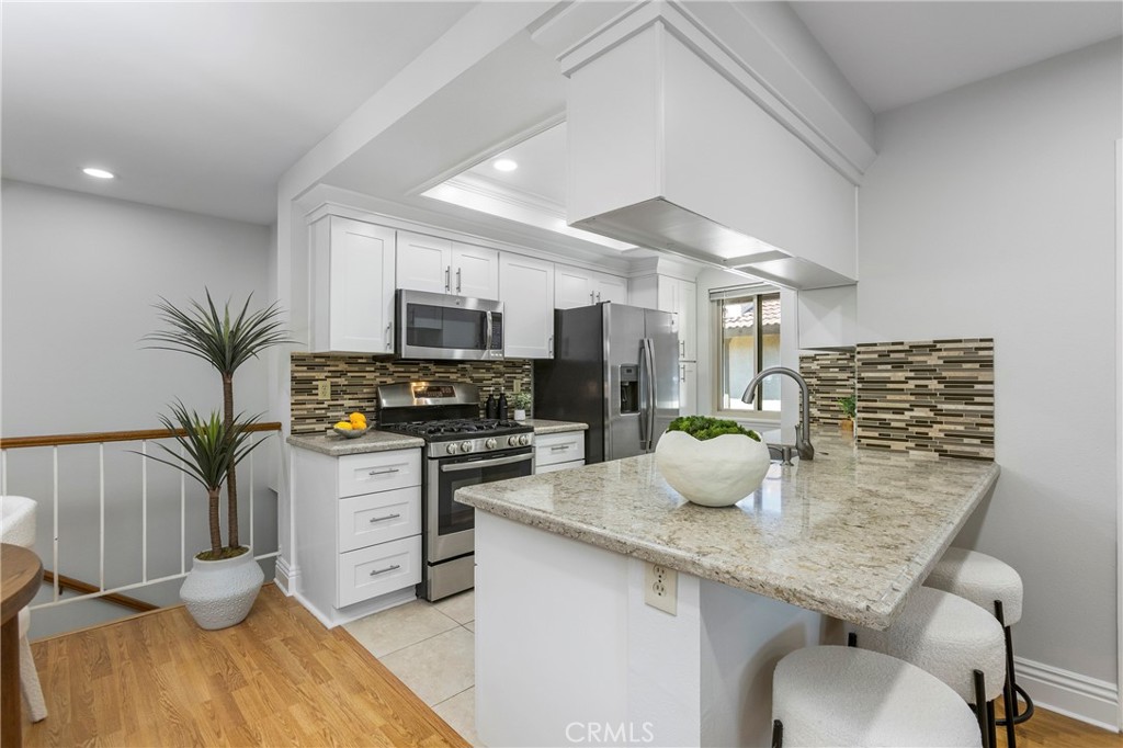 25183 Oak Canyon Property Photo 3
