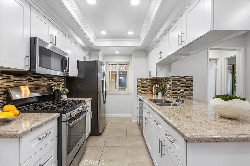 25183 Oak Canyon Property Photo 6