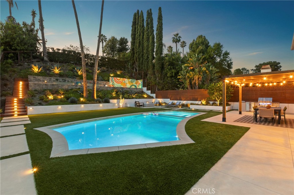 24291 La Hermosa Property Photo 1