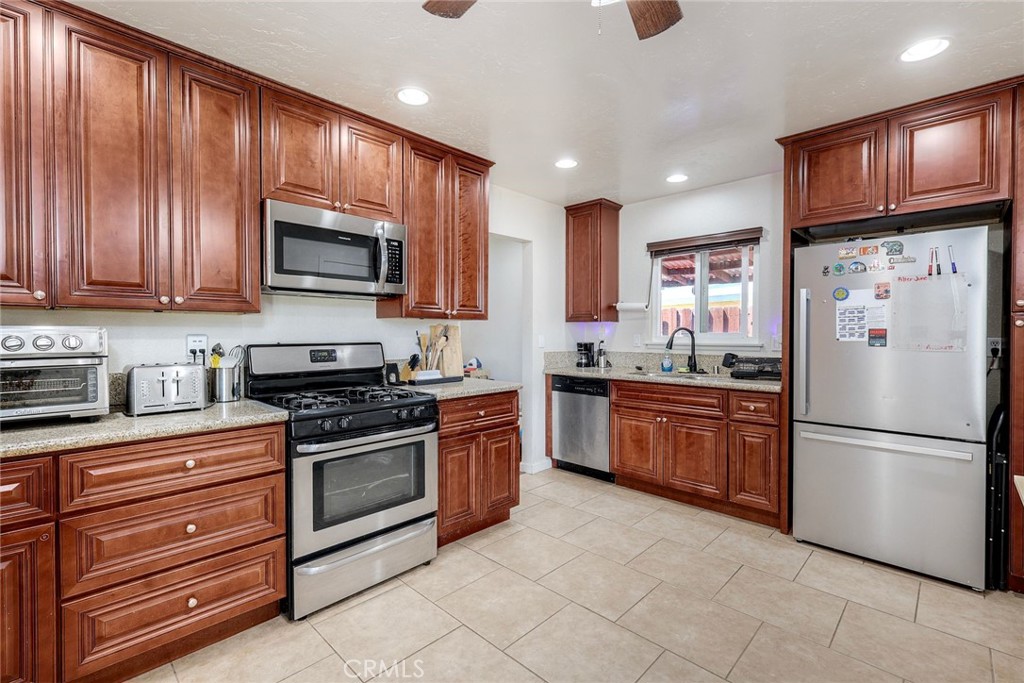 7549 Black Oak Property Photo 12