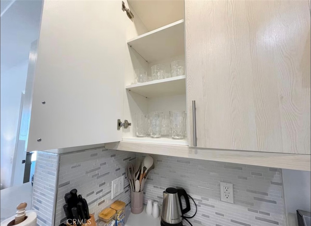1598 Long Beach Blvd 412 Property Photo 8