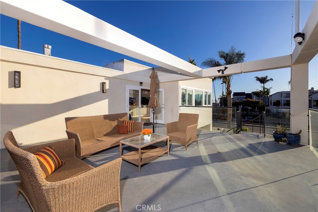 3242 Falkland Property Photo 29