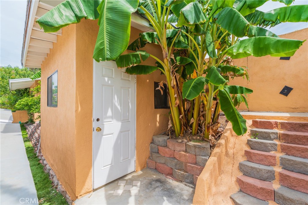 5562 Highland Property Photo 14