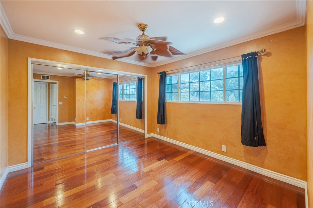 5562 Highland Property Photo 15