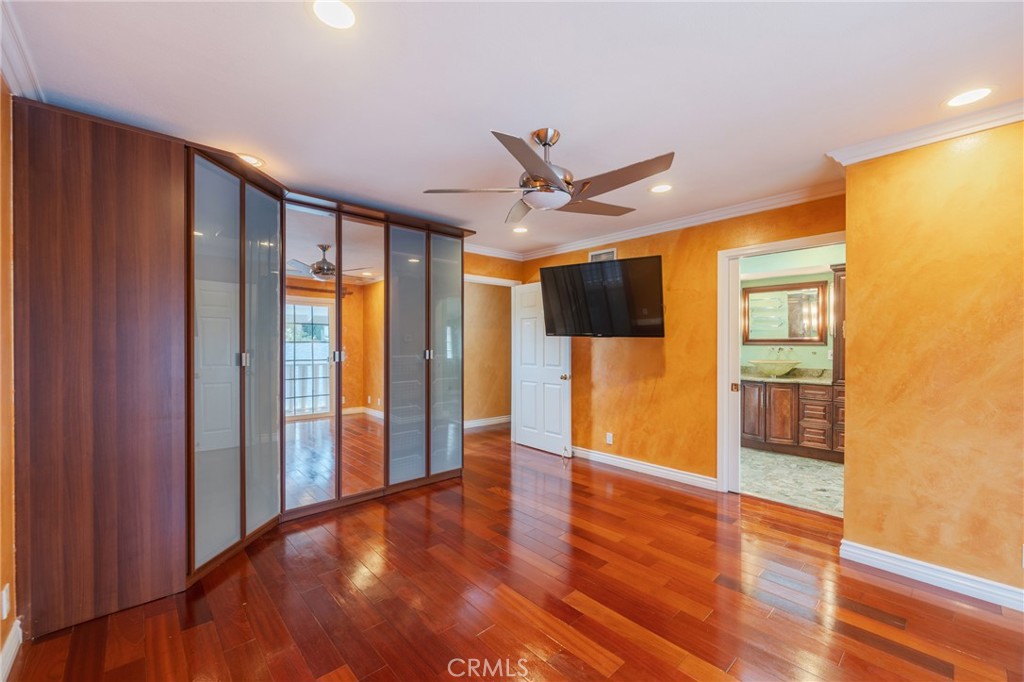 5562 Highland Property Photo 19