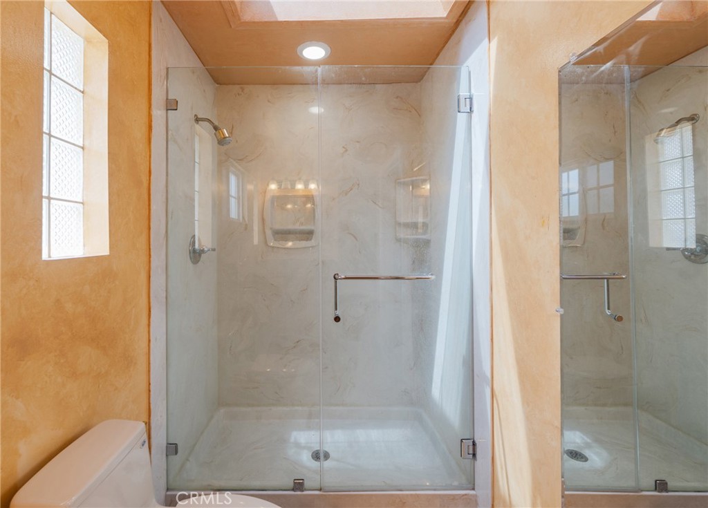 5562 Highland Property Photo 29