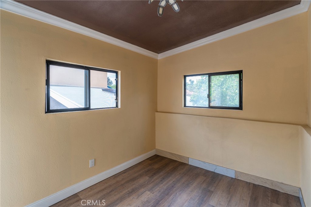 5562 Highland Property Photo 34
