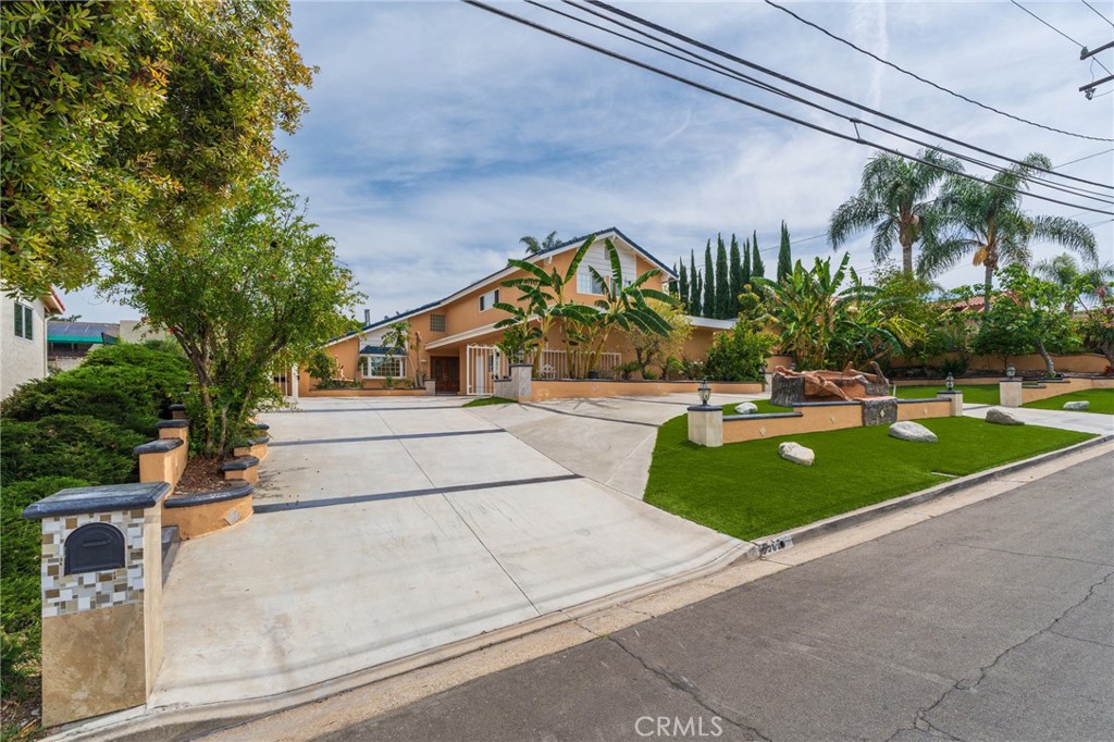5562 Highland Property Photo 46