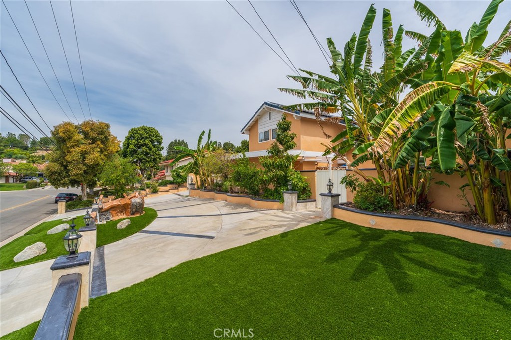 5562 Highland Property Photo 49