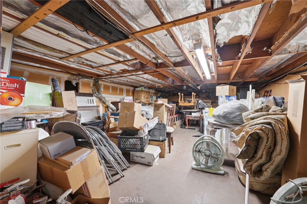 945 N Azusa Ave Property Photo 33
