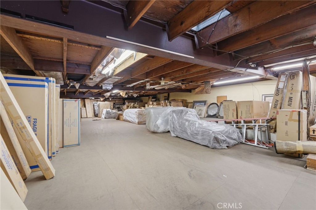 945 N Azusa Ave Property Photo 37
