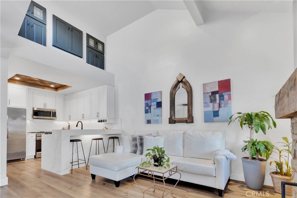 25072 Leucadia E Property Photo 6