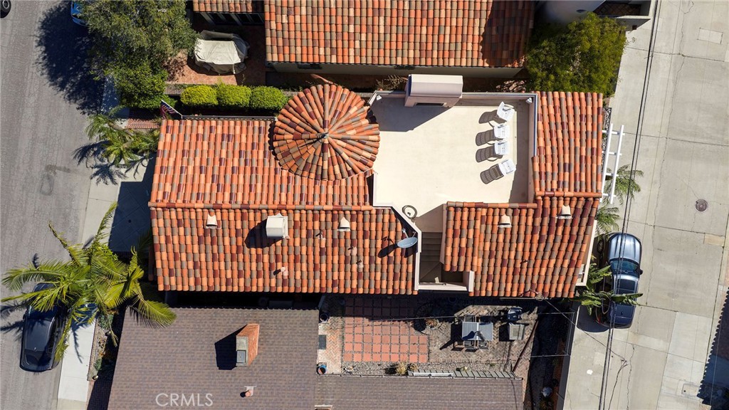 19 Geneva Property Photo 27