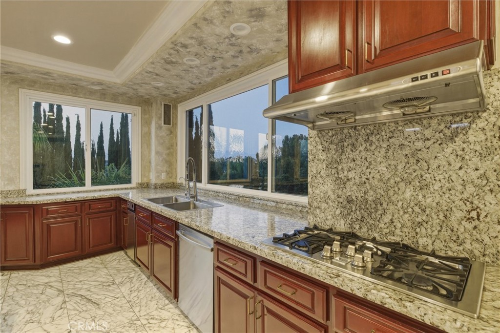 2740 Shadow Canyon Property Photo 10