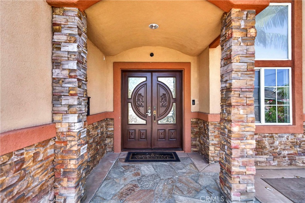 137 The Masters Circle Property Photo 2