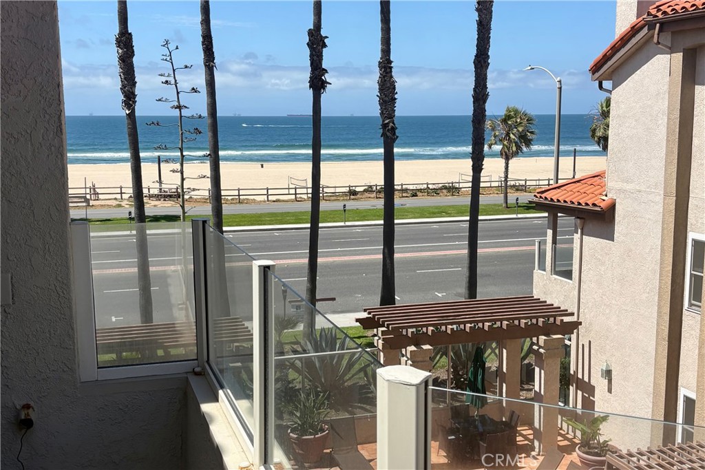 1400 Pacific Coast 305 Property Photo 1