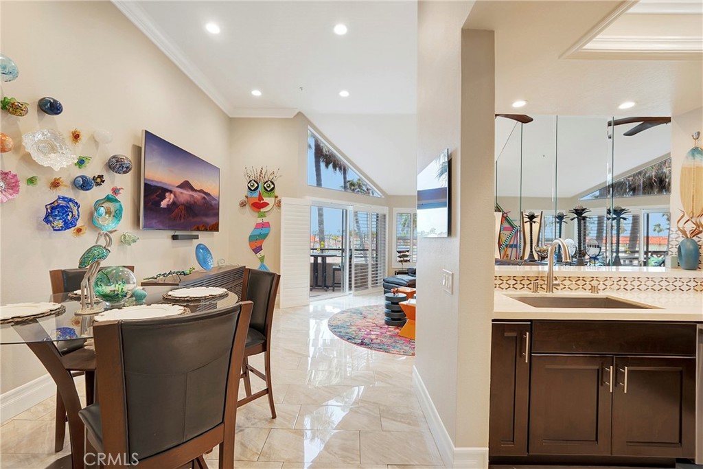 1200 Pacific Coast 426 Property Photo 3