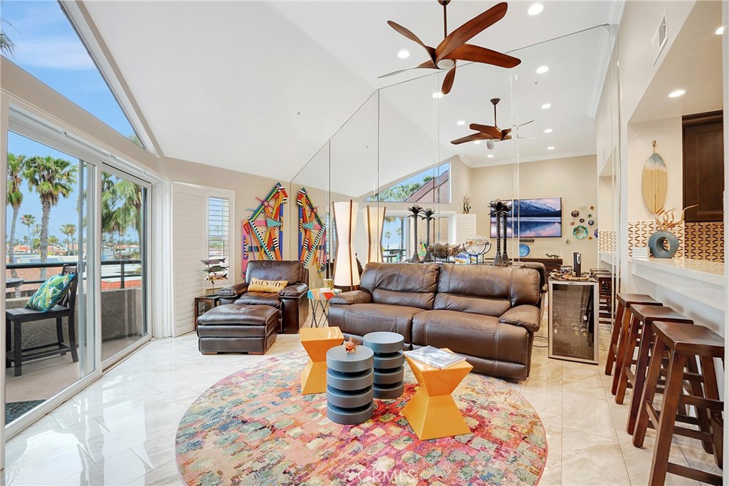 1200 Pacific Coast 426 Property Photo 9