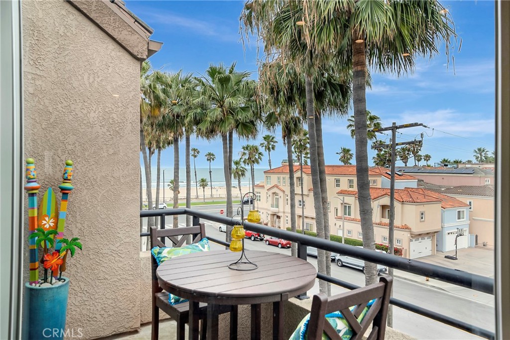 1200 Pacific Coast 426 Property Photo 22