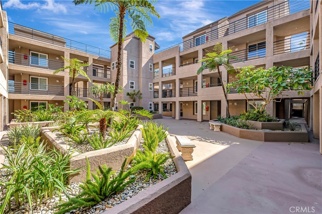 1200 Pacific Coast 426 Property Photo 33