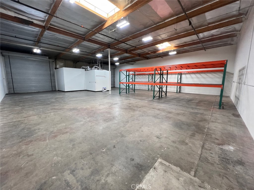 2007 Raymer Avenue Q&r Property Photo 5