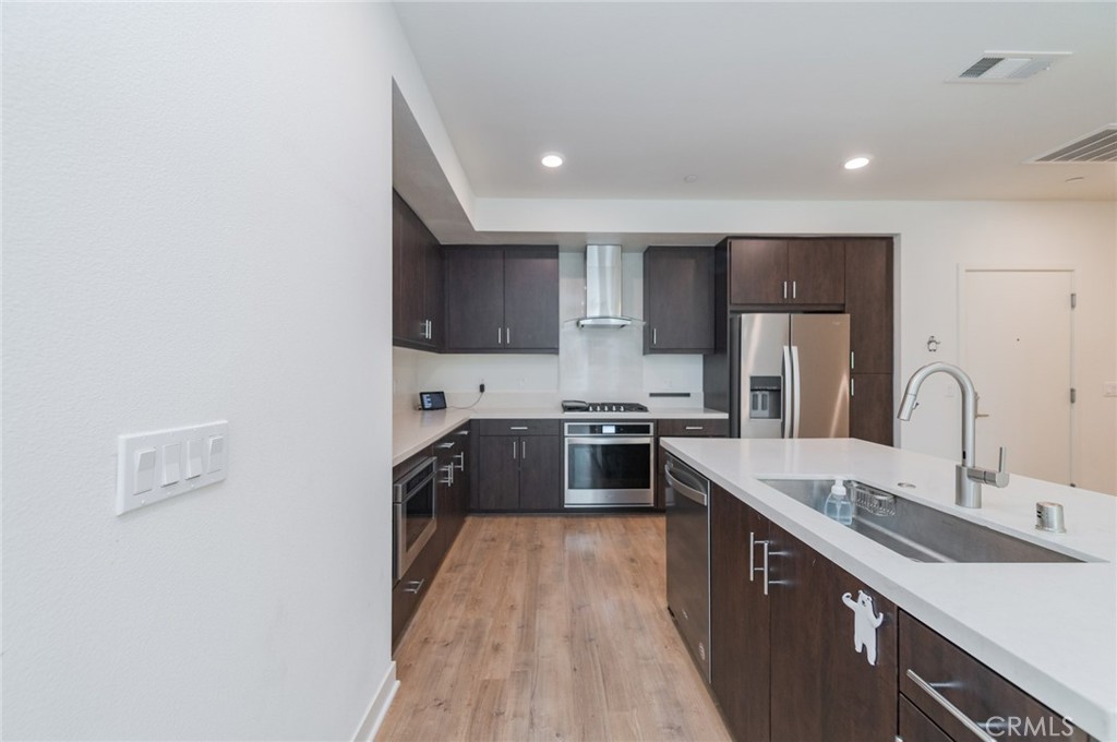 2414 Nolita Property Photo 6