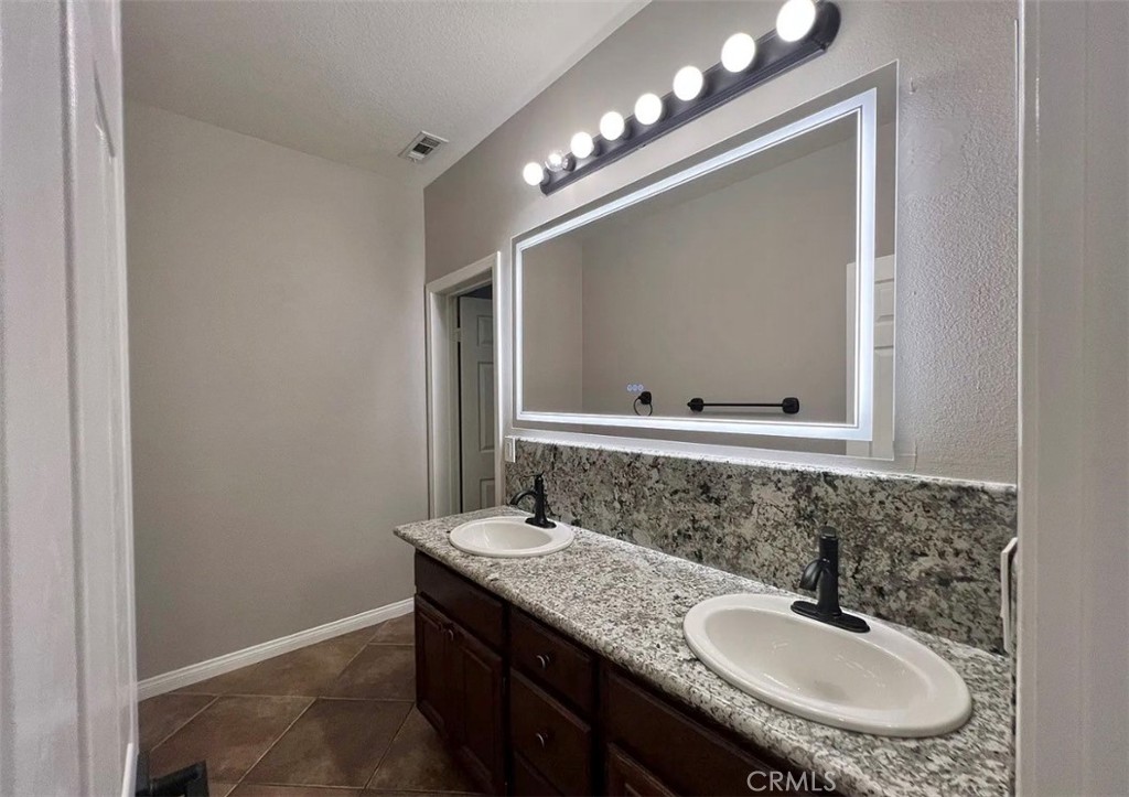 36005 Redgrave Property Photo 10