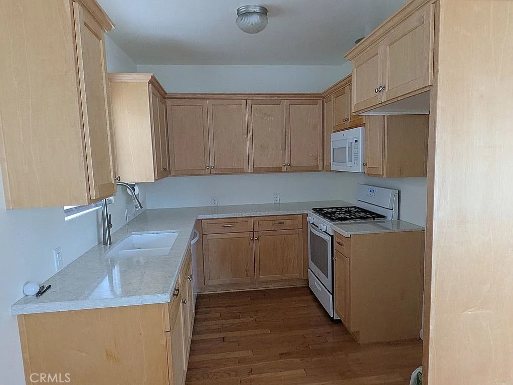 431 Java Street Property Photo 3
